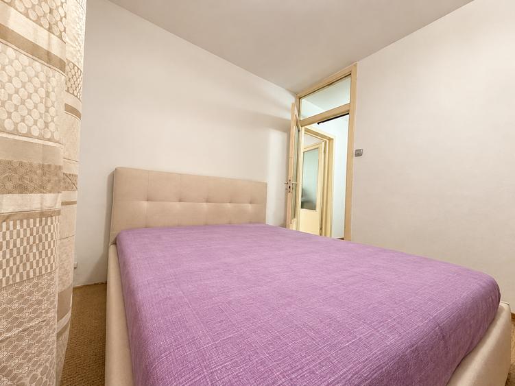 Apartament cu 2 camere semidecomandat în Soarelui