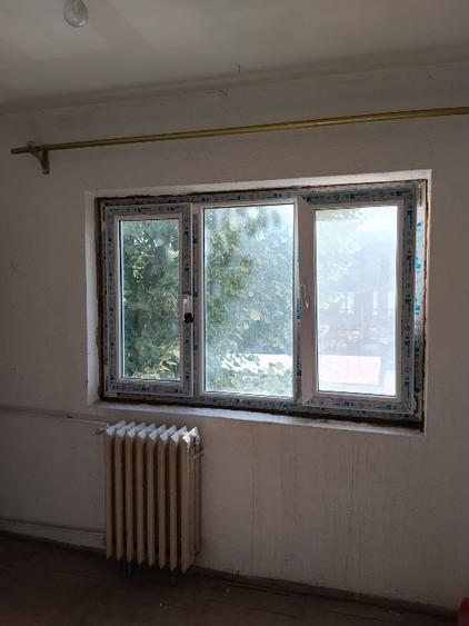 Apartament cu 2 camere semidecomandat în Fetești-Gară