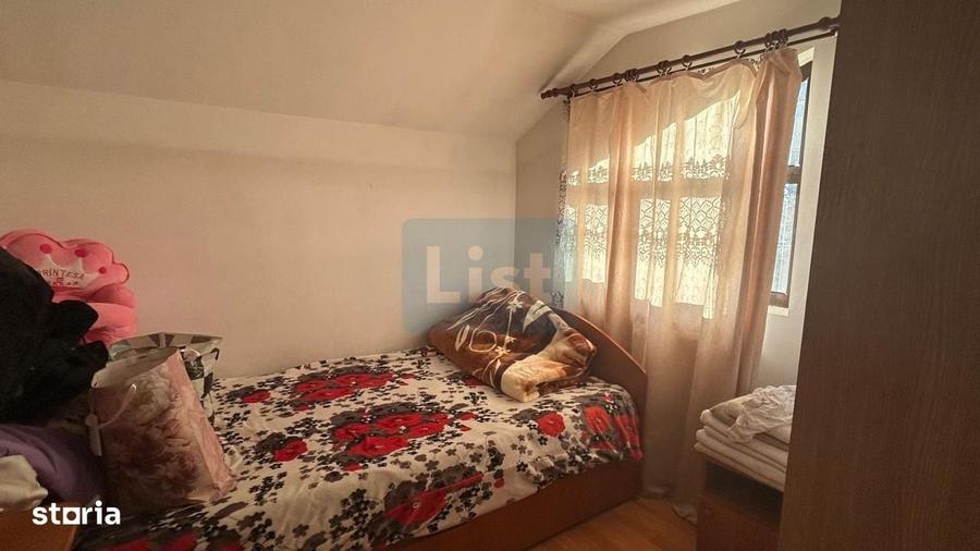Casă cu 4 camere în Ciocadia