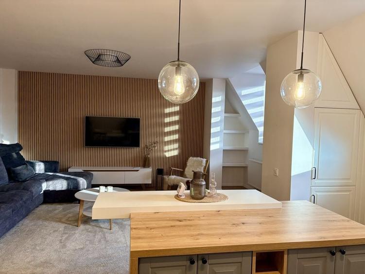 Apartament cu 4 camere în Central