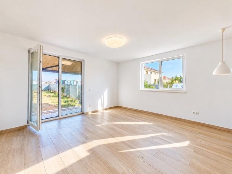 Apartament cu 3 camere decomandat în Sud-Est