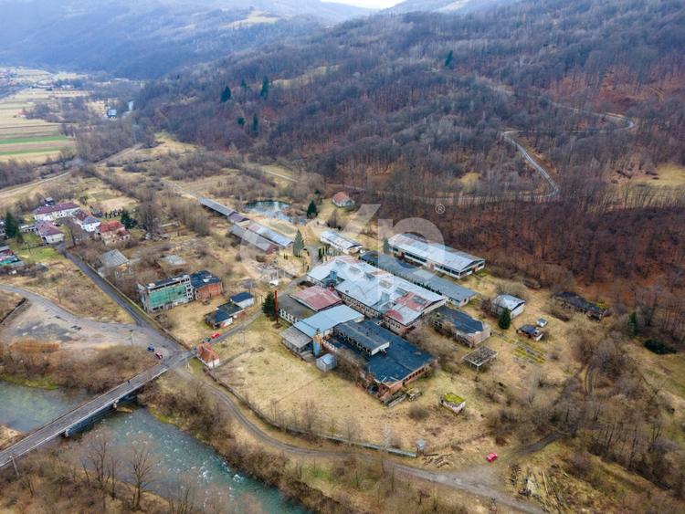 Spațiu industrial, de 5,000 mp, în Bucea