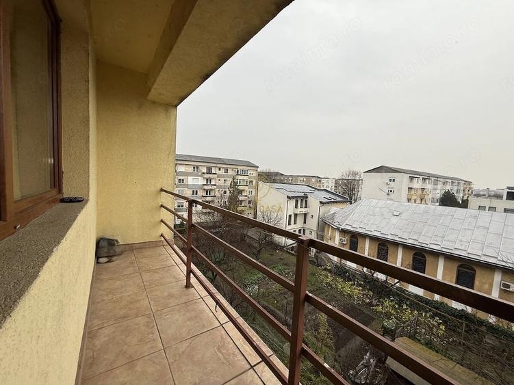 Apartament cu 3 camere decomandat în Nord