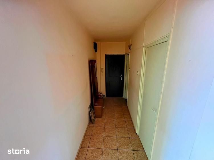 Apartament cu 2 camere decomandat în Vasile Aaron