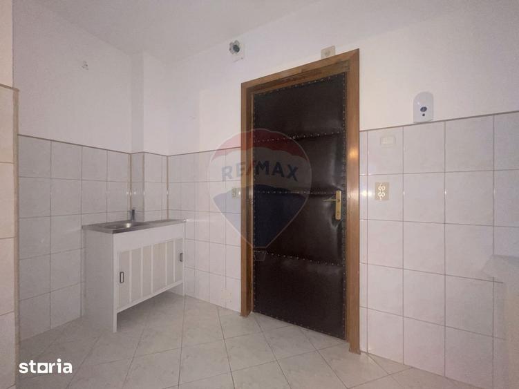 Garsoniera 21 mp, Et. 1, Orientare Vestica in Uzina 2, Bra?ov - 11