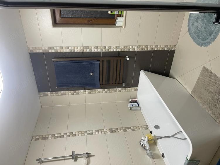 Casă cu 4 camere cu Teren 1136 Mp în Orășeni-Deal