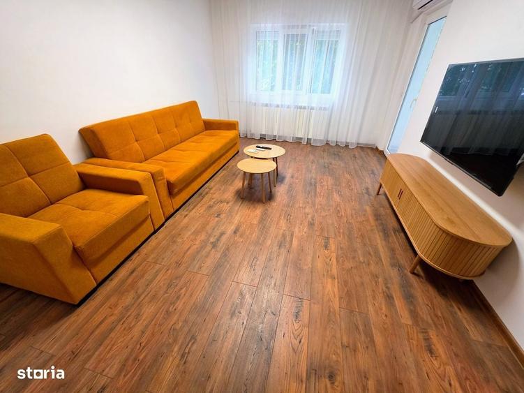 Apartament cu 3 camere decomandat în Băneasa