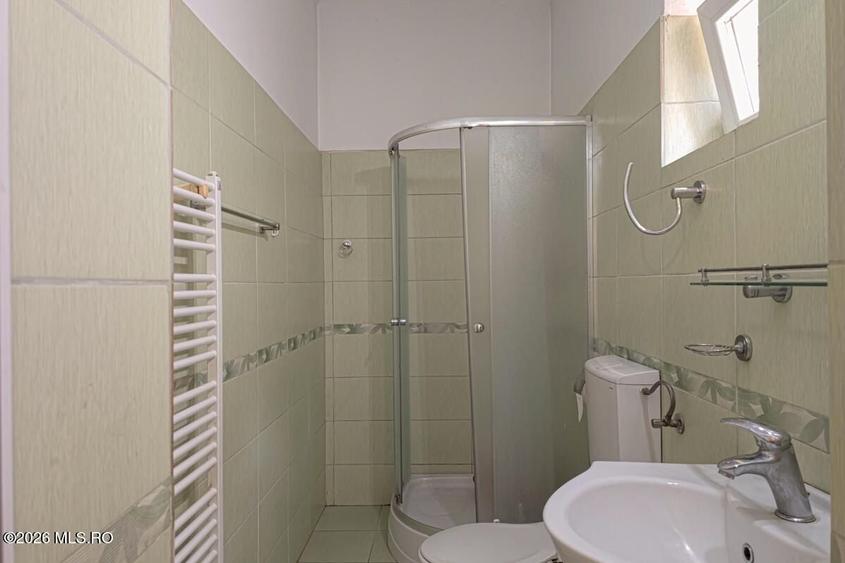 Casă individuală cu 4 camere cu Canalizare în Freidorf