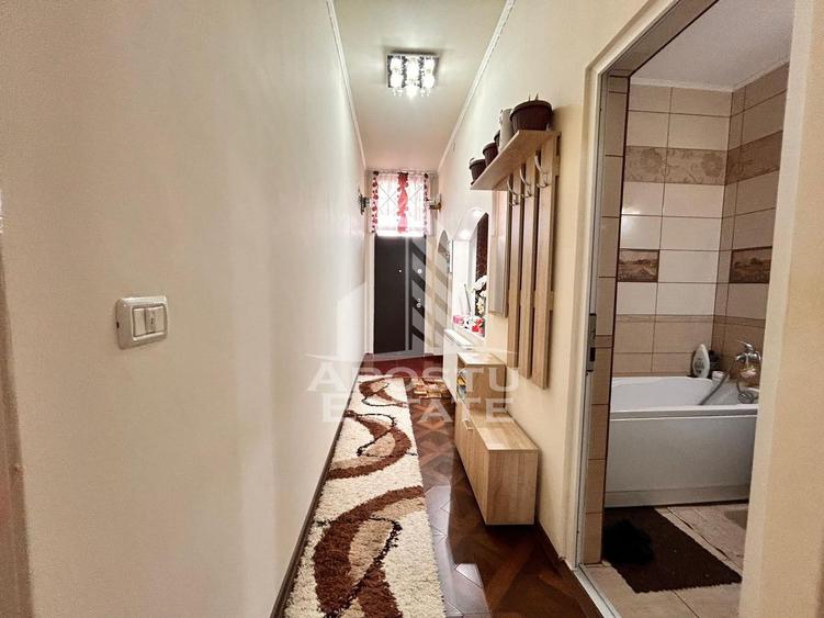 Apartament cu 2 camere semidecomandat, mobilat în P-ța Maria