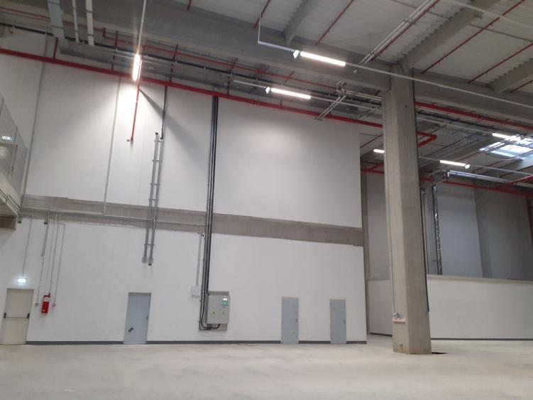 Spațiu industrial, de 2,000 mp, în Dragomirești-Vale