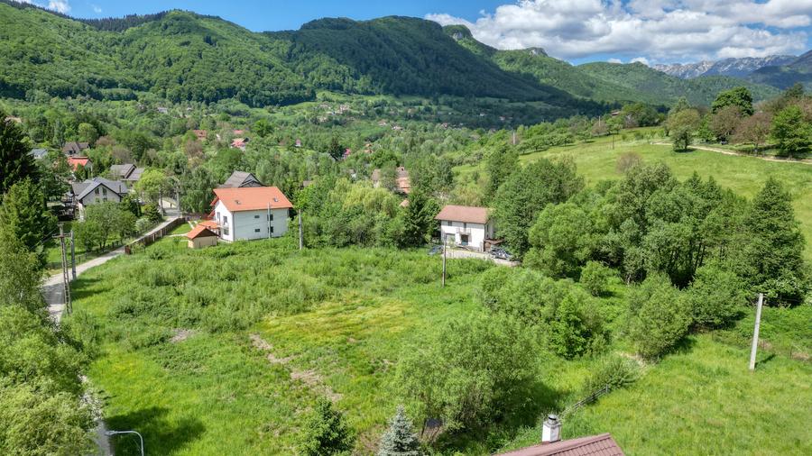 Teren Construcții intravilan de 2797 mp, în Bran