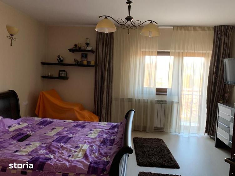 Casă cu 8 camere cu Teren 450 Mp în Clinceni