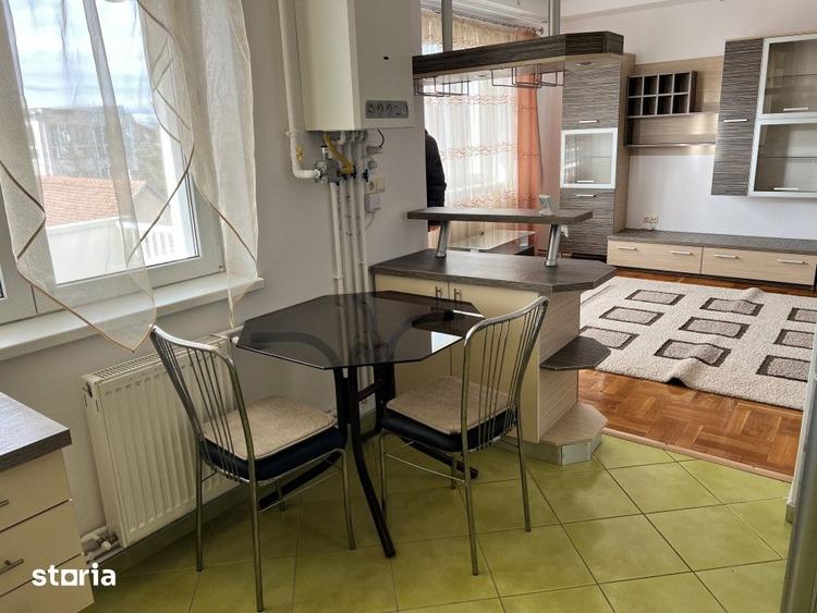 Apartament cu 2 camere, mobilat în Calea Dumbrăvii