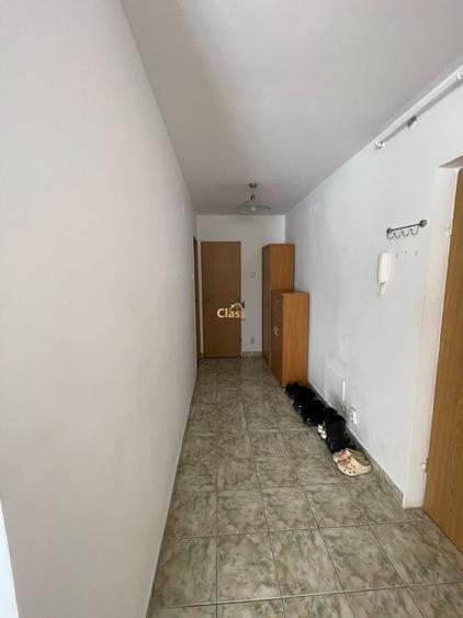 Apartament cu 3 camere semidecomandat, mobilat în Gheorgheni