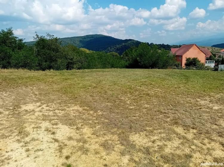 Teren de 500 mp, în Sud