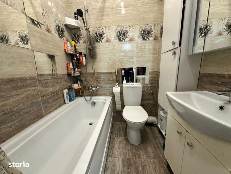 Apartament cu 3 camere, mobilat în Central