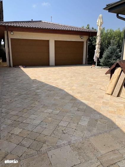 Casă cu 10 camere cu Teren 600 Mp în Eforie
