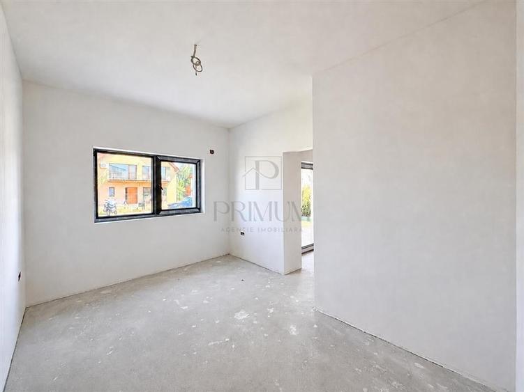 Duplex cu 4 camere cu Canalizare în Dumbrăvița