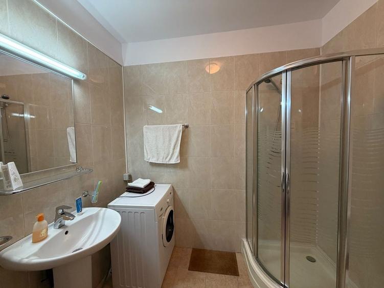 Apartament cu 4 camere în Calea Plevnei