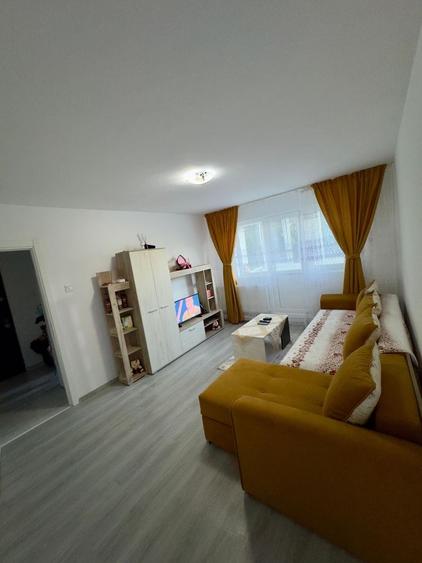Proprietar ,Apartament de inchiriat - 4