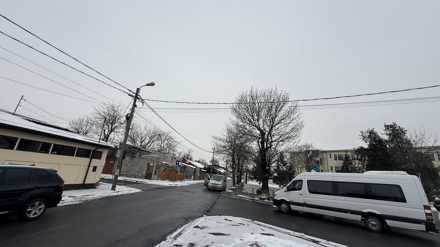 Casă cu 3 camere cu Teren 160 Mp în Central