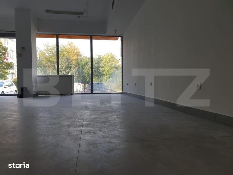 Spațiu comercial, de 200 mp, în Ciupercenii Noi