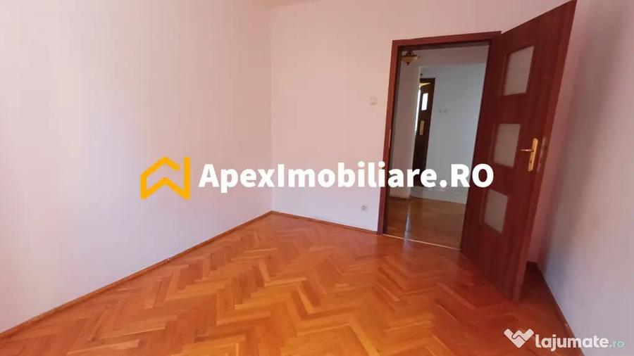 Apartament 4 camere de vanzare Unirii Parcare Privata / Gara - 17