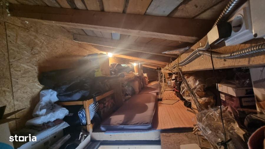 Casă cu 4 camere cu Teren 175 Mp în Central