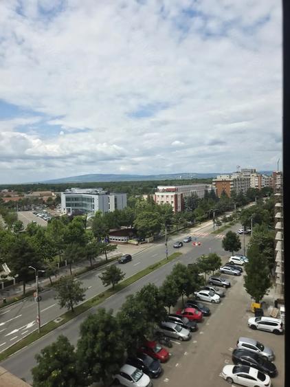 Apartament cu 2 camere semidecomandat în Unirii Sud