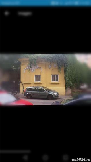 Casă cu 4 camere cu Teren 185 Mp în P-ța Victoriei
