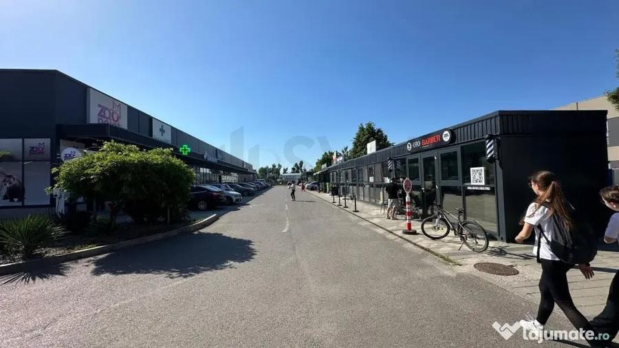 Spațiu comercial, de 4,457 mp, în Odăi