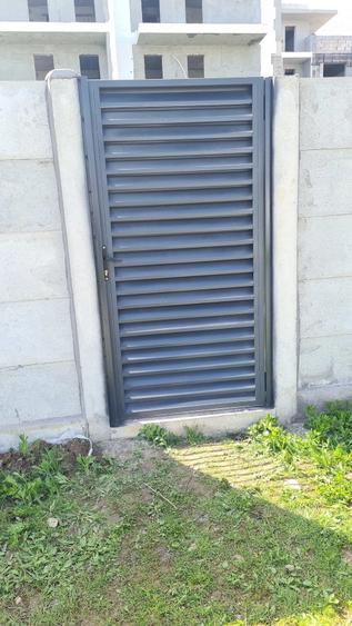 Teren de 525 mp, în Titan