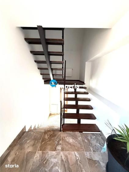 Casă cu 5 camere cu Teren 790 Mp în Ciurea