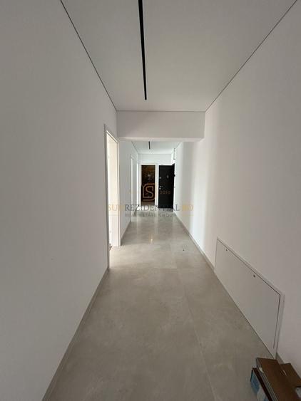 Apartament cu 3 camere decomandat în Berceni