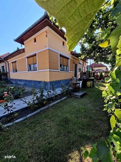 Casă cu 2 camere în Central
