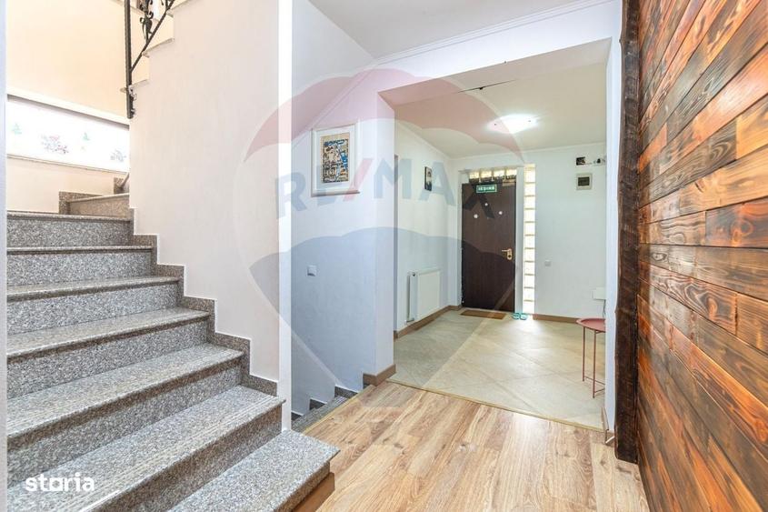 Casă cu 4 camere în Fundata