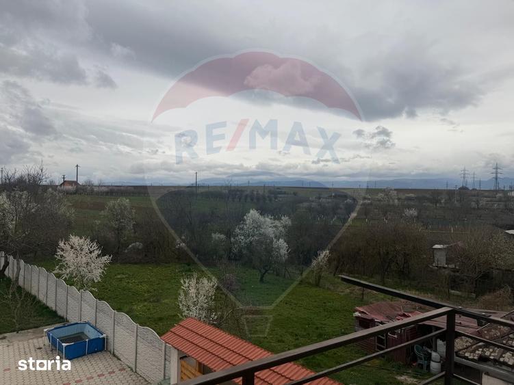 Casă cu Teren 750 Mp în Turdaș