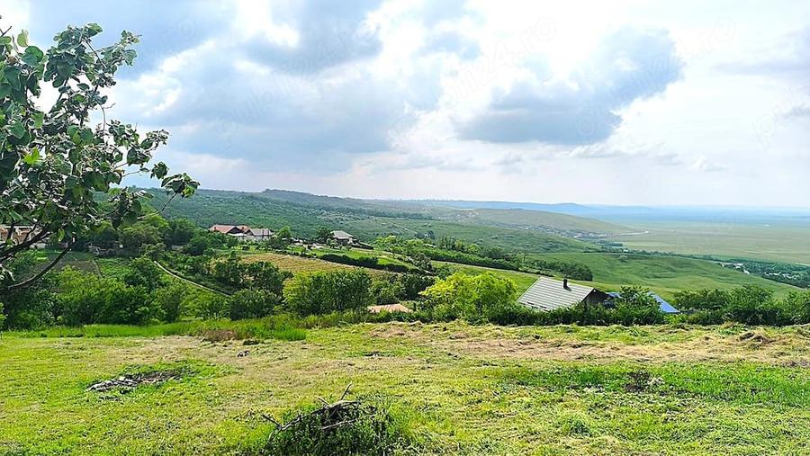 Teren de 1756 mp, în Popricani