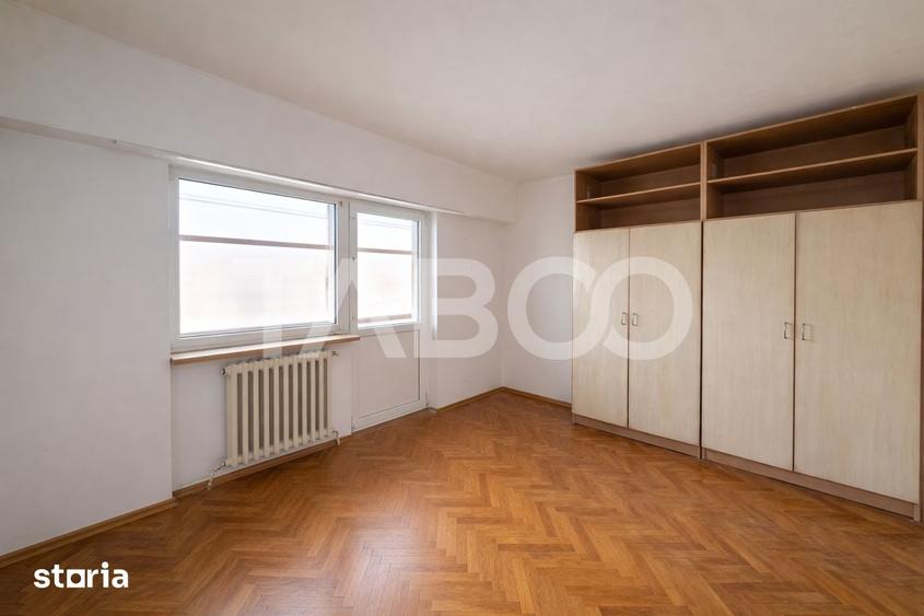 Apartament cu 3 camere decomandat, mobilat în Turnișor