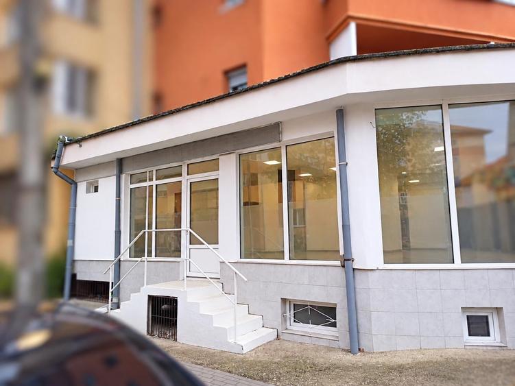 Spațiu comercial, de 35 mp, în Cetate