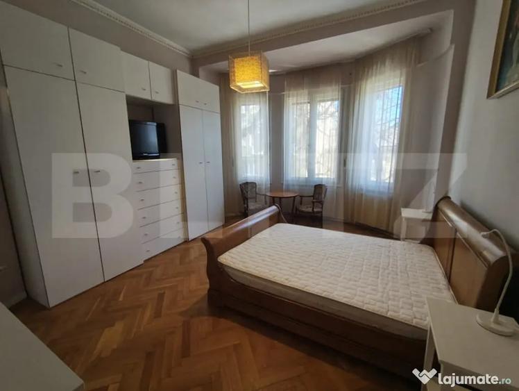 Apartament cu 4 camere semidecomandat în Ultracentral