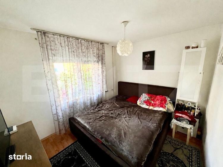 Apartament cu 2 camere semidecomandat în Craiovița Nouă