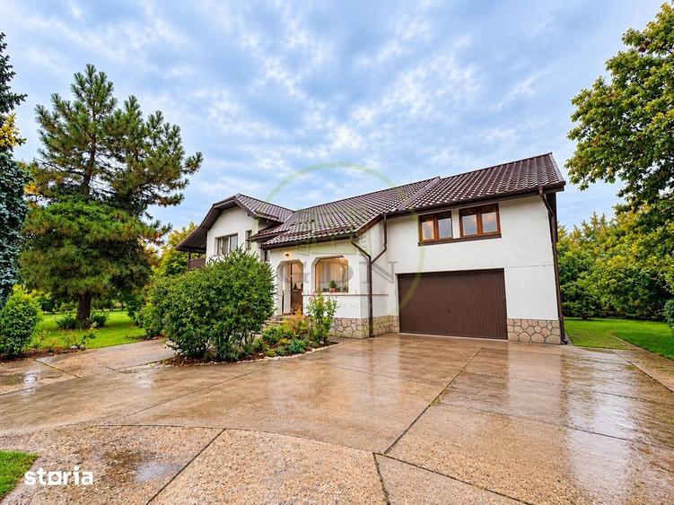 Casă cu 8 camere cu Teren 2732 Mp în Corbeanca