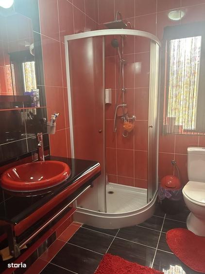 Casă cu 4 camere decomandat în Câmpina