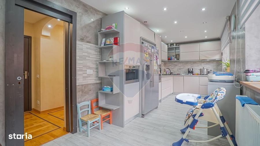Casă cu 4 camere cu Teren 512 Mp în Sânpetru