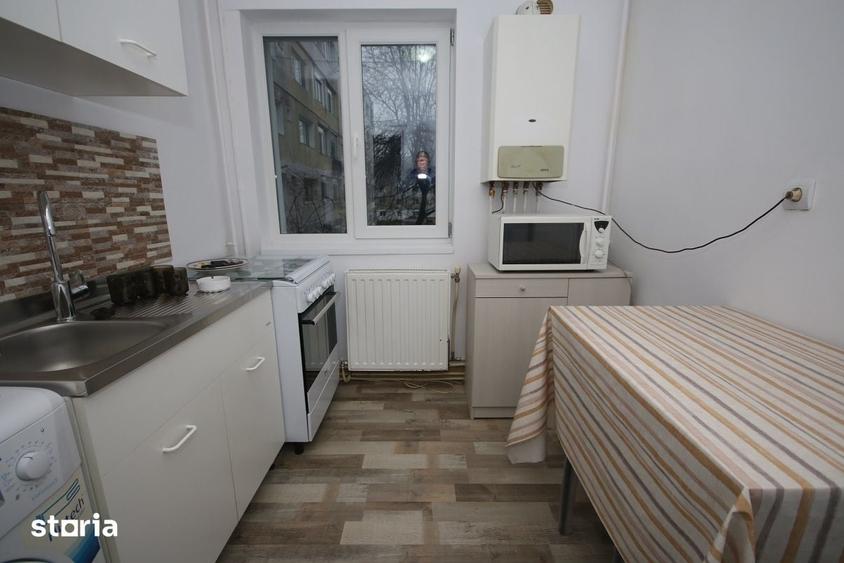 Apartament cu 2 camere decomandat în Tache