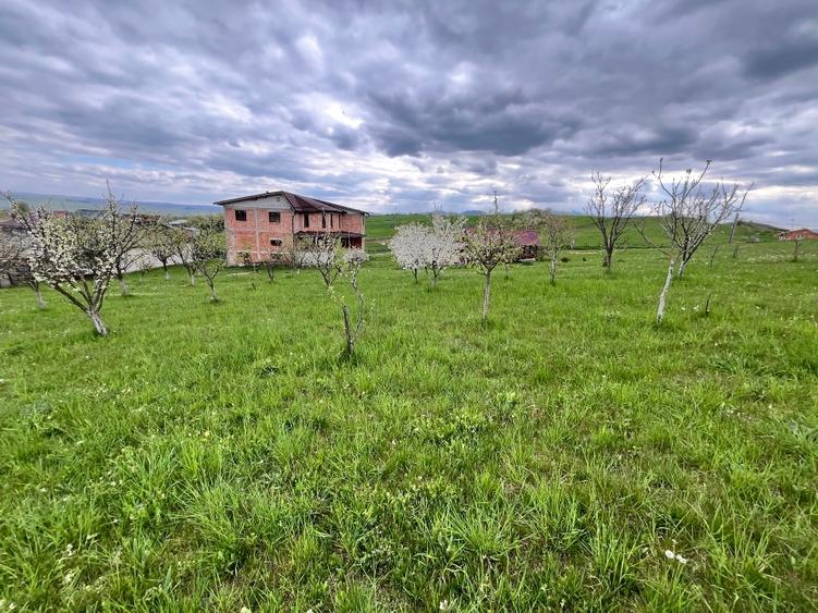 Casă individuală cu 5 camere cu Garaj în Central