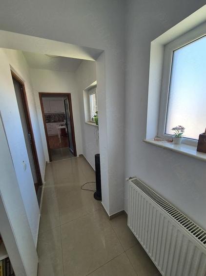 Spa?iu birouri etaj vila 150 mp Sector 3 ideal firma activita?i administrative - 8