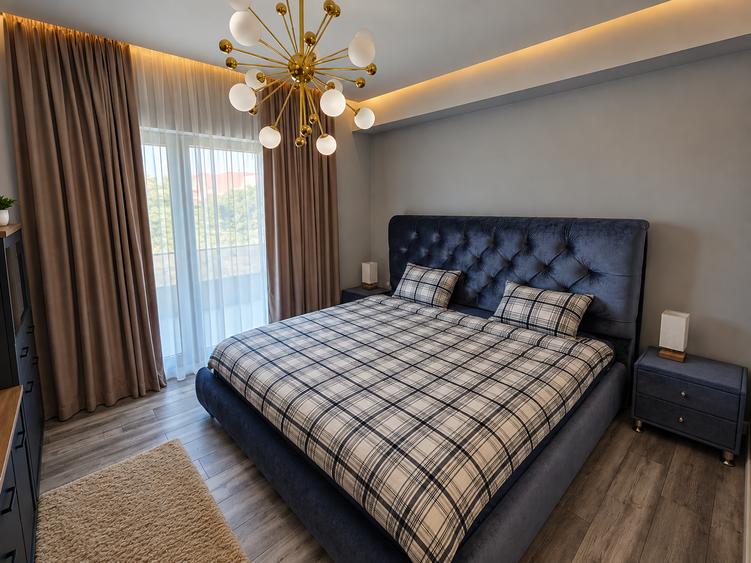 Casă cu 6 camere cu Piscina în Tunari