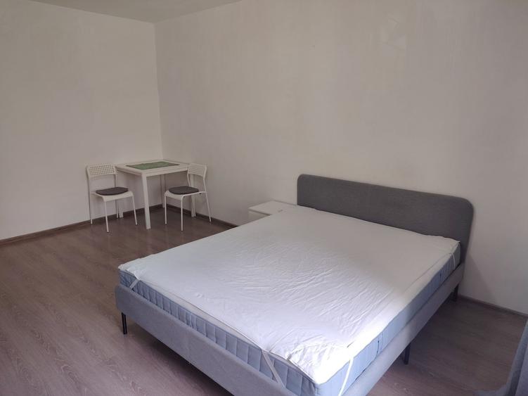 Apartament decomandat în Olteniței